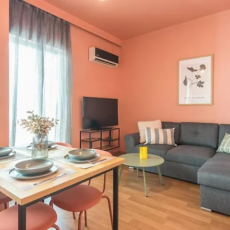 Serene Getaway In Thiseio Athens