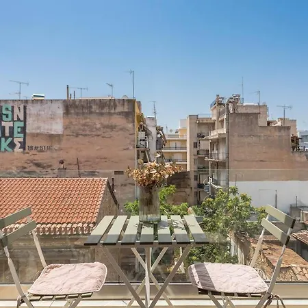 Serene Getaway In Thiseio Athens