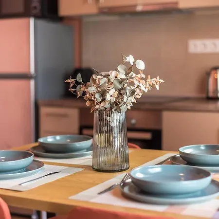 Serene Getaway In Thiseio *